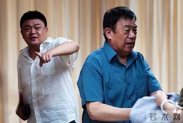 高明儿子高亮离世不到1年，孙女就遭霸凌，令人担心的事发生了