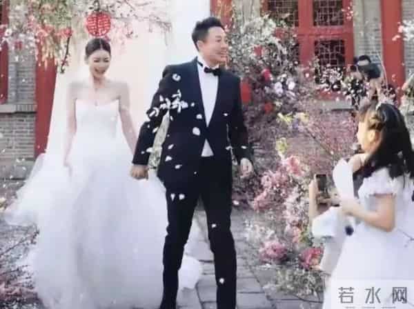 辟谣！贾永婕否认具俊晔陪小S工作，S家被嘲讽自问自答