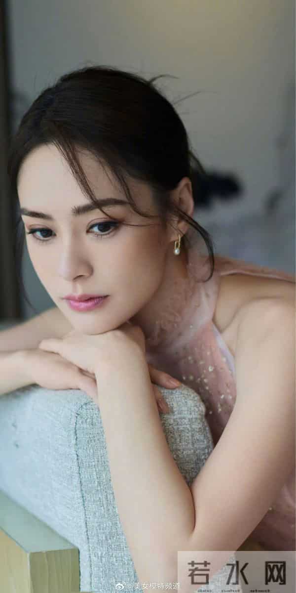 钟欣潼是香槟的味道