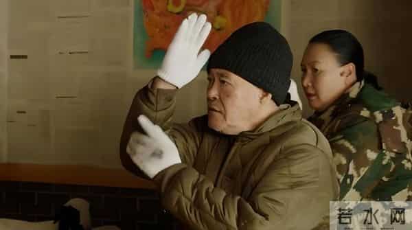 身价上亿有什么用?68岁赵本山仍为女儿操心,给中老年人提了个醒