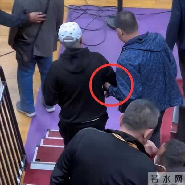 上亿身价难掩凄凉,赵本山近况曝光,断崖衰老认不出,儿女成心病