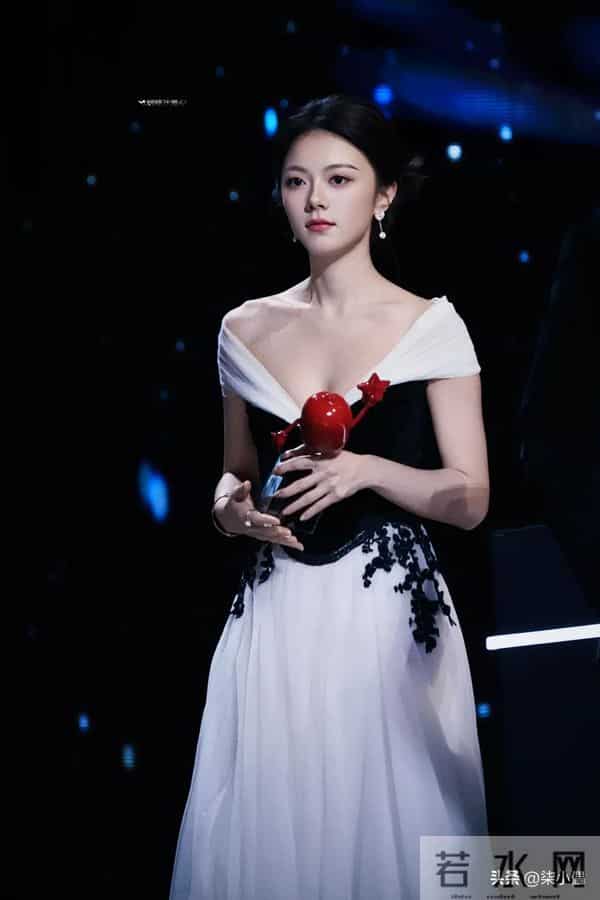 赵今麦|昨晚的尖叫之夜麦麦这颜值神了