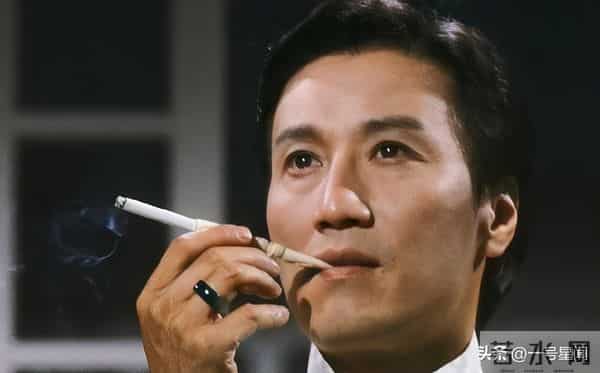 钱没了人还在，将近90瘫痪坐轮椅的谢贤，给想改遗嘱向太上了一课