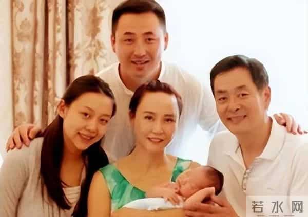 星三代来了！72岁濮存昕宣传外孙女新剧，因长相“特色”上热搜！