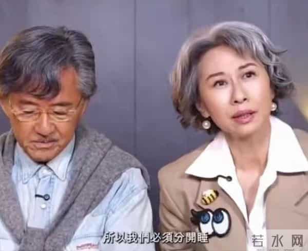 踹掉费翔，和林子祥结婚却分房睡的叶倩文，如今已走上了另一条路