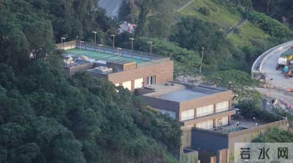 钱再多有什么用!林青霞奢华一辈子,老了竟然住在"蟑螂窝"