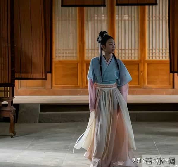 73岁濮存昕支持外孙女拍戏被质疑，骄傲发文称“我们家的小天使”