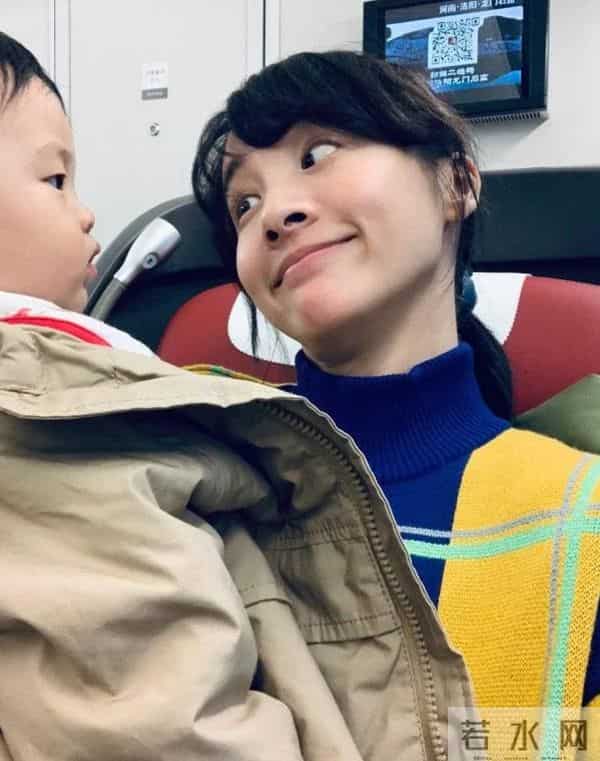 章龄之做梦也没想到，辛苦养大的12岁儿子，如今开始给陈龙长脸了