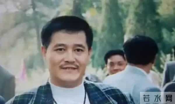 身价上亿有什么用?68岁赵本山仍为女儿操心,给中老年人提了个醒