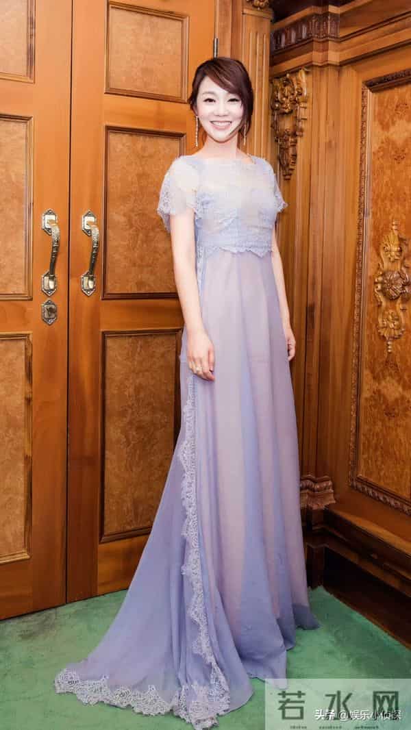 微醺女神“闫妮”高清美图