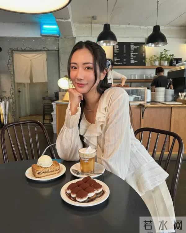 31岁前TVB女星被很多网友称为“拜金港姐”，虽然有钱但品味很差