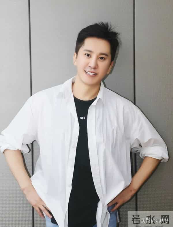 他8次上春晚，作死被捕入狱，如今56岁无人问津，沦落到四处走穴