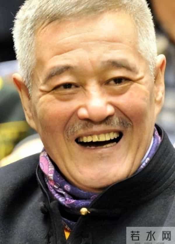 身价上亿有什么用?68岁赵本山仍为女儿操心,给中老年人提了个醒