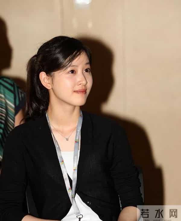 里子面子都丢了,和杜海涛看展的章泽天,给老夫少妻们提了个醒