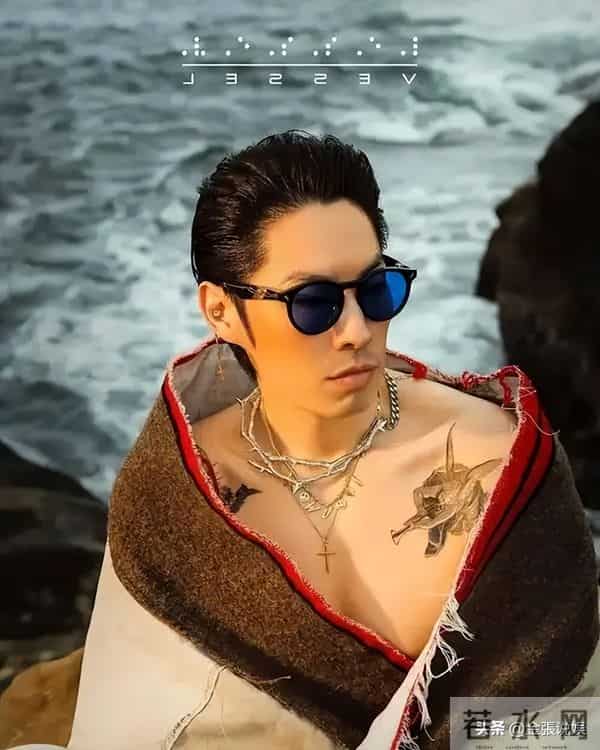 F4踢出局，老婆撕碎体面，"不合群"的朱孝天为自己的言行买了单