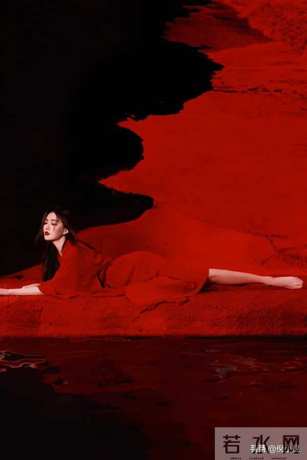 徐璐：法式穿搭茶歇裙甜，美与优雅并存