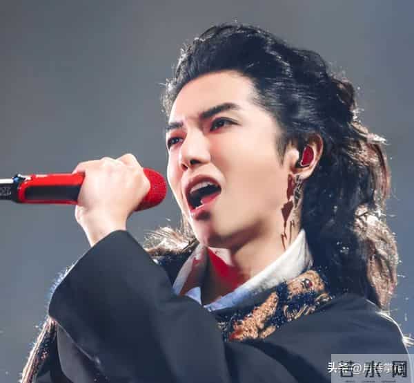 人狂必有祸!“法师”华晨宇口出狂言惹争议,如今遭到“反噬”