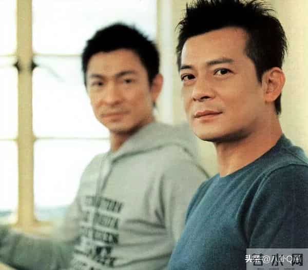 黄日华官宣退圈，一句话结束45年演艺路，这才是老戏骨该有的体面