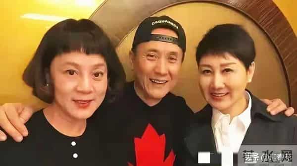 张志坚带老婆整骨美容,70岁年轻似50岁,夫妻相处超有爱