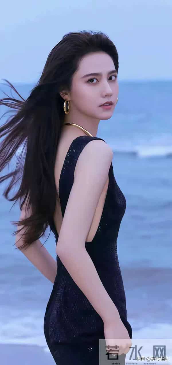 为何姜珮瑶被称高智感美人她的精致不止在眉眼更在书卷气与疏离感