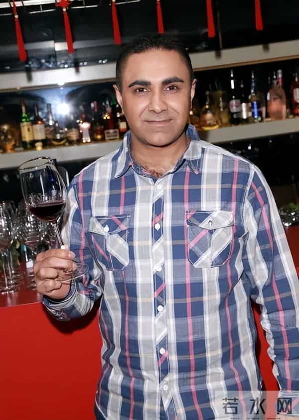 55岁印度裔艺人宣布回归TVB,真的很多年没见他拍戏了