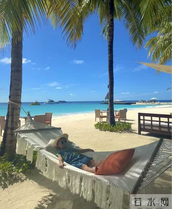 马龙教儿子潜水父爱满满 掌镜为夏露拍美照 结婚8年依旧如胶似漆