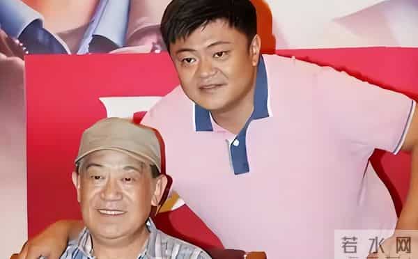 高明儿子高亮离世不到1年，孙女就遭霸凌，令人担心的事发生了