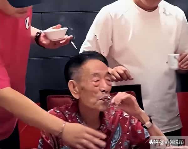 70岁的李琦：曾每天2包烟，顿顿8两酒，跟去世前的杨少华如出一辙