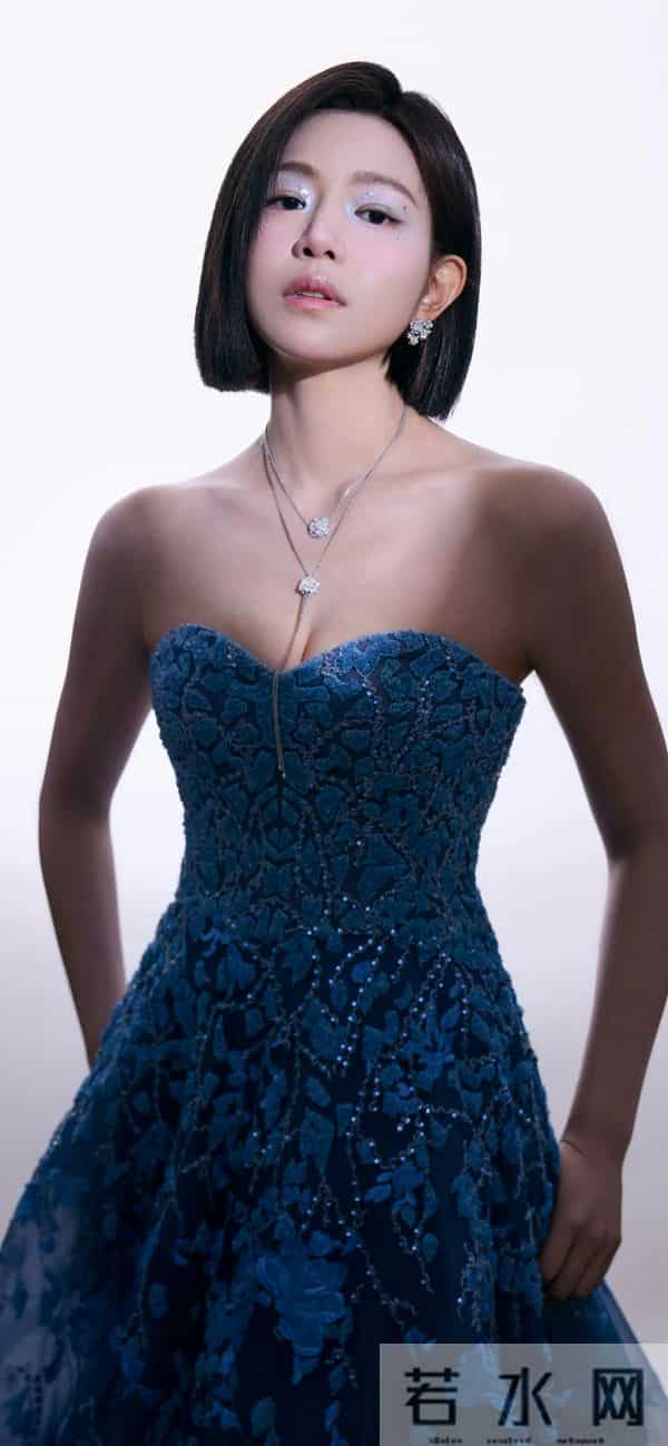 陈妍希,这套旗袍太配她了,最近她和周柯宇姐弟恋简直太火了