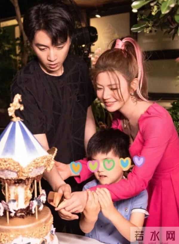 陈妍希和谢楠带娃看演唱会！7岁吴所惧环抱8岁小星星，高冷似陈晓