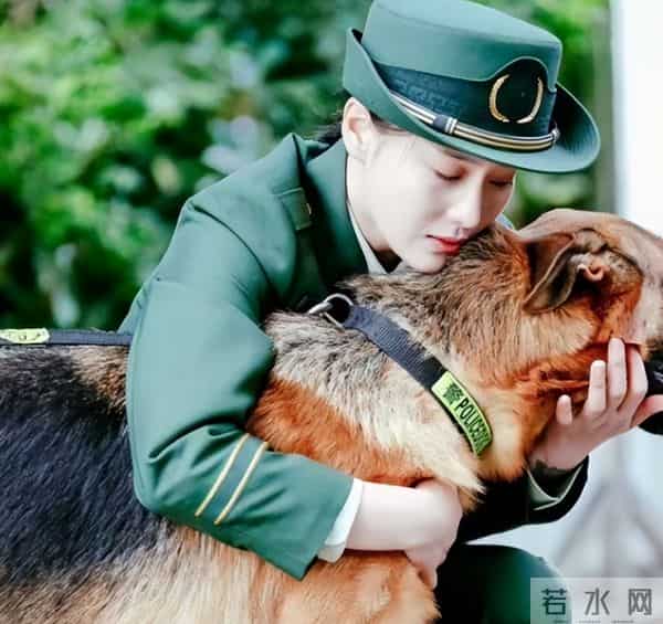 和李晨分手6年后嫁普通人,整个人都变样了,如今活成了人生赢家