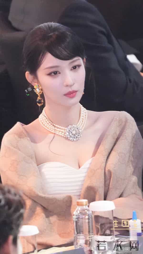 王楚然 尖叫之夜内场，明媚温婉的千金白月光！