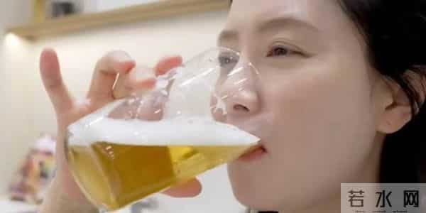 韩国女星宋智孝44岁仍未婚,自曝原因:太爱喝酒,一次能喝8瓶