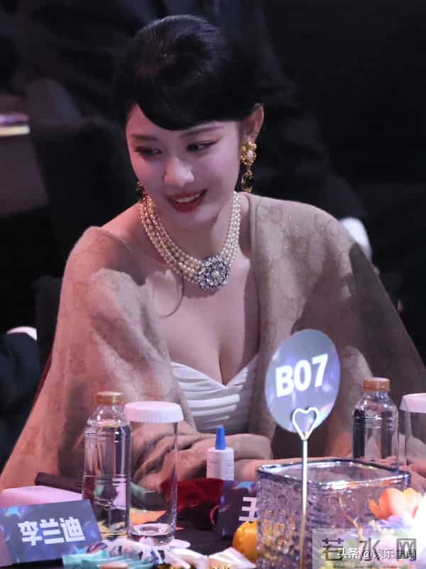 王楚然 尖叫之夜内场，明媚温婉的千金白月光！