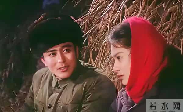 他曾是北影厂第一美男，跟前妻结婚7年无儿无女，如今老的不敢认