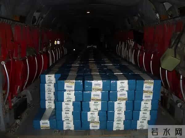 24张活久未见的照片：玛丽莲·梦露因为“招牌”动作被家暴