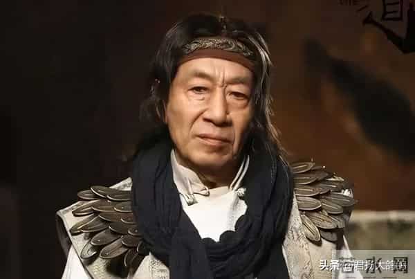 她不顾家人反对，执意嫁给大37岁的王奎荣，如今42岁过得怎样了