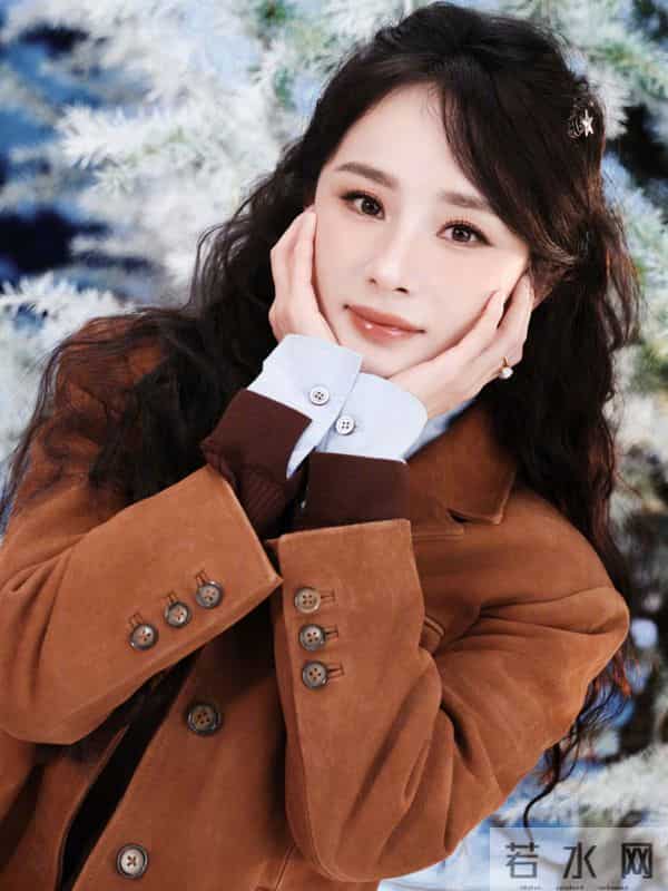 杨幂又一波新图来袭