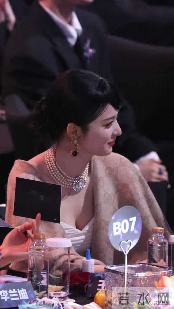 王楚然 尖叫之夜内场，明媚温婉的千金白月光！