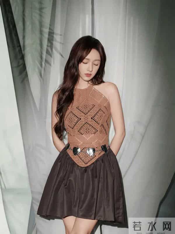 美女壁纸 - 程潇,曲线迷人,性感写真