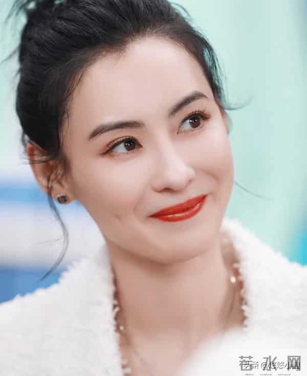 张柏芝二度现身法院！庭审再次情绪崩溃痛哭，自称已经2天没睡觉