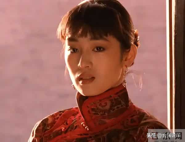 恩爱了6年,76岁的法国老公衰老萎缩,59岁的巩俐正绚烂如花