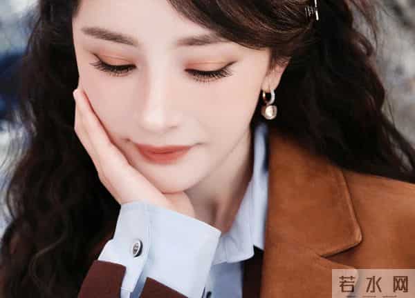 杨幂性感图片，美腿无敌