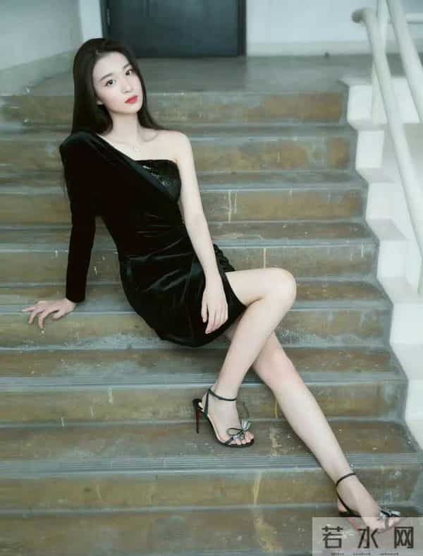 王楚然精选美图集:优雅的时髦感穿搭