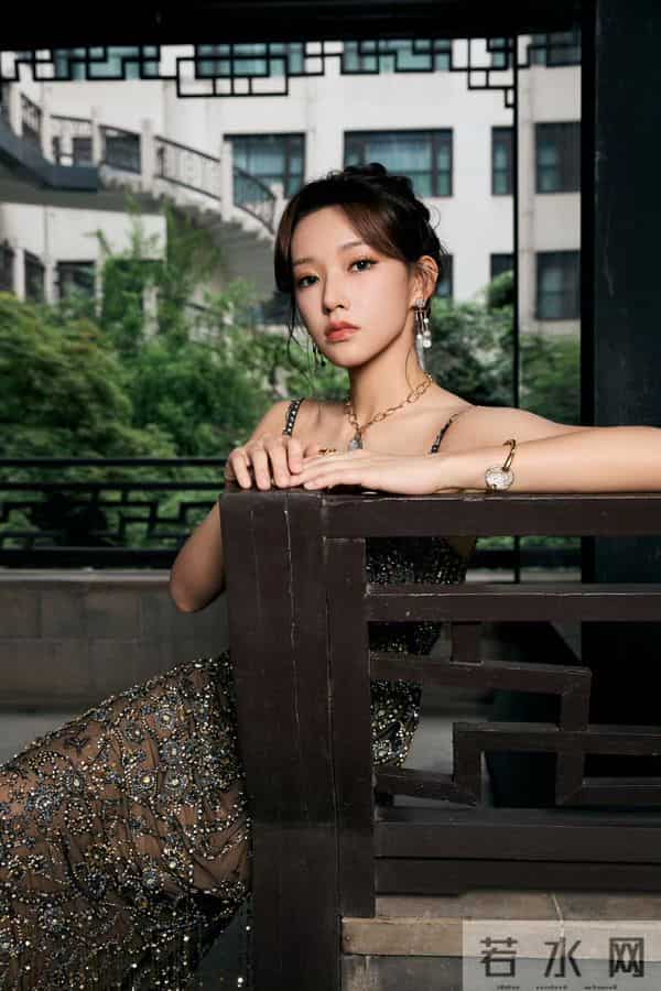 程潇 紧身吊带裙