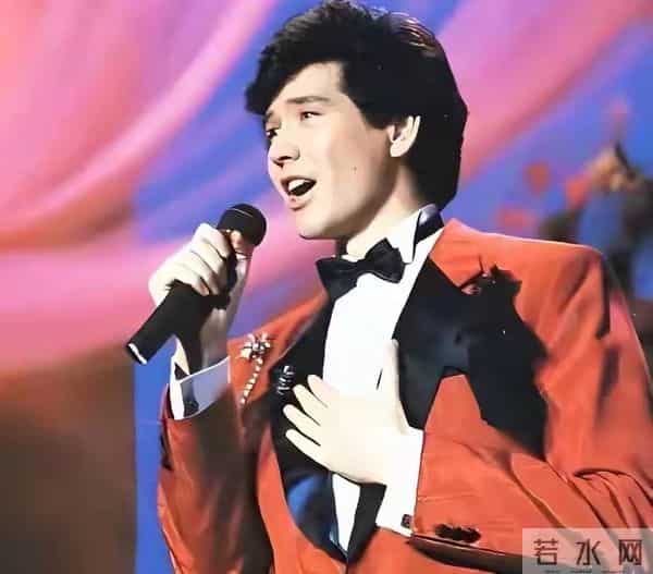 踹掉费翔，和林子祥结婚却分房睡的叶倩文，如今已走上了另一条路