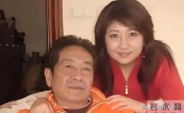 她不顾家人反对，执意嫁给大37岁的王奎荣，如今42岁过得怎样了