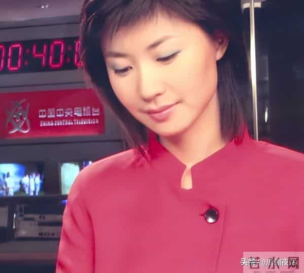 28岁从央视辞职，39岁全家移居日本，如今已经43的她后悔吗