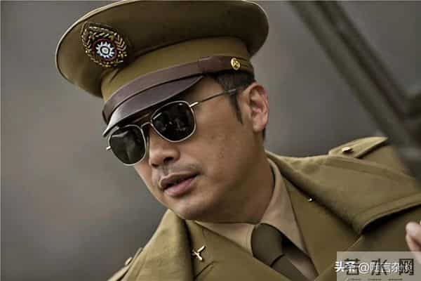 文艺品评｜重庆迷雾，“鬼子六”双面人生：《风筝》剧情概览上