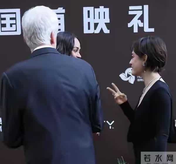 阿凡达首映礼名场面!章子怡亮片珠宝堆砌,孙俪低调美出圈